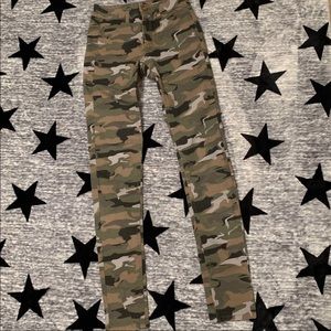 Sexy H&M Camo pants